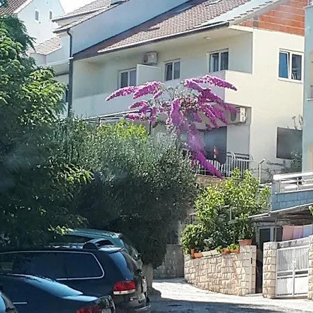 Apartments And Rooms Zvjezdana Hvar Town Exterior photo
