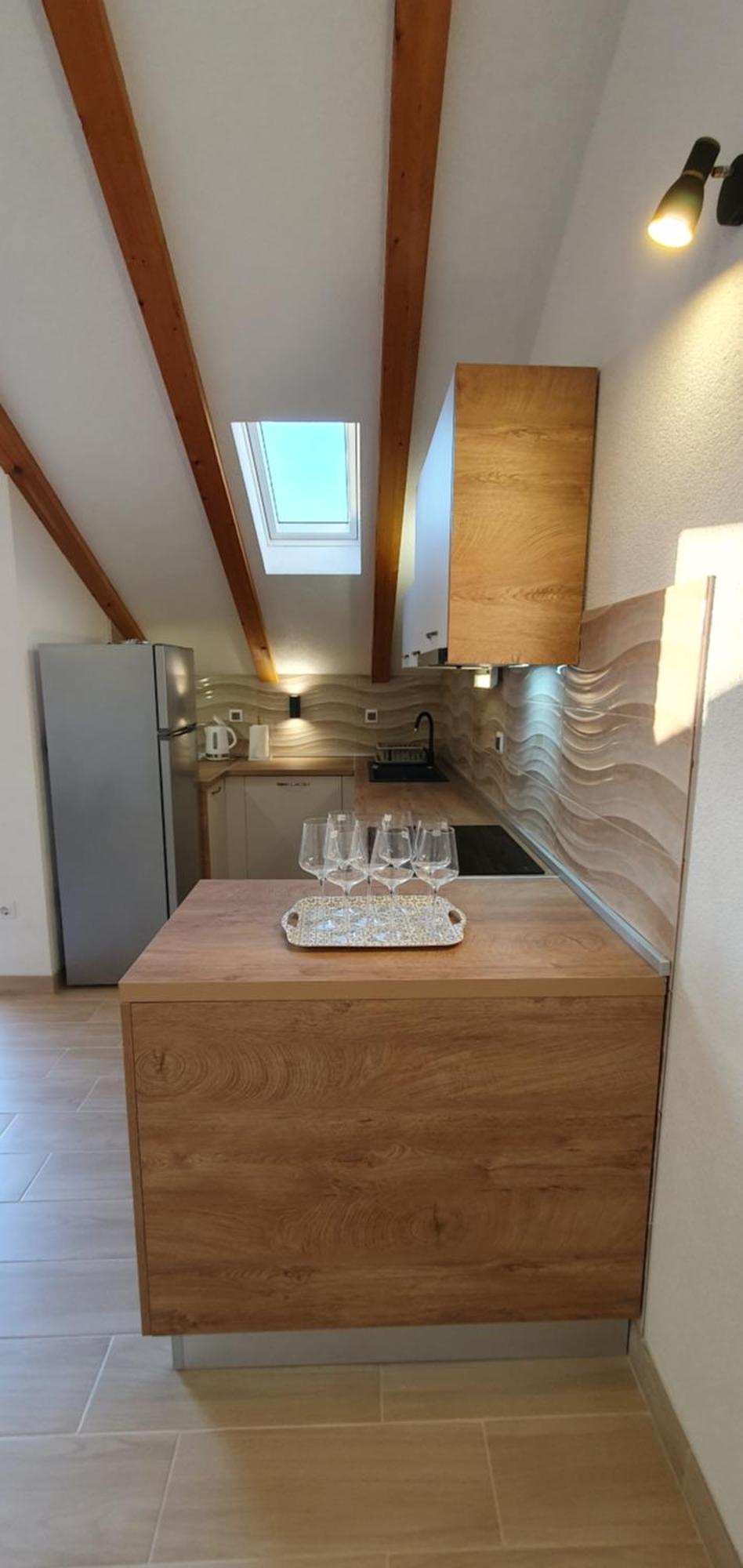 And Zvjezdana Apartment