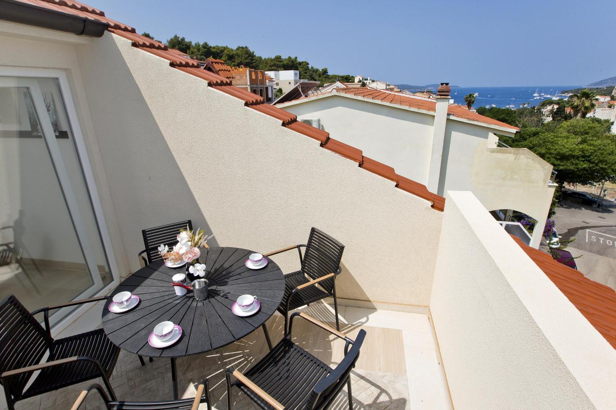 Apartament And Zvjezdana Hvar Town