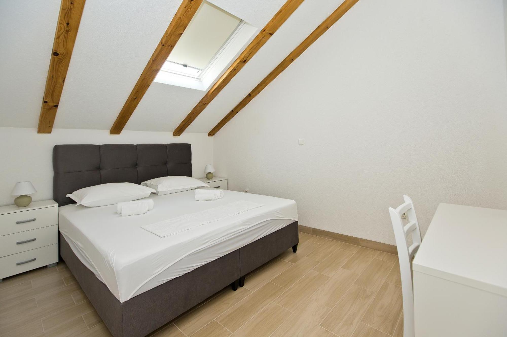 Apartament And Zvjezdana *