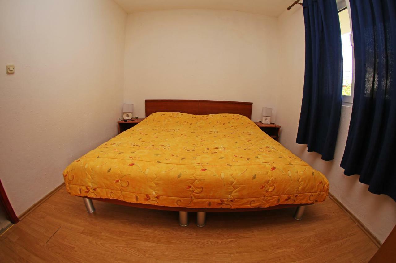 And Zvjezdana Apartment